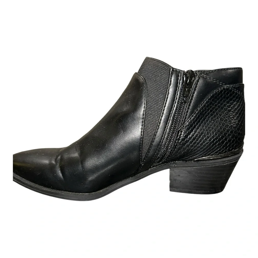 Simply Vera Vera Wang Skylark Women's Ankle Boots size 7.5 - Picture 6 of 11